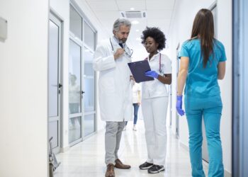 Listen english - Hospitals