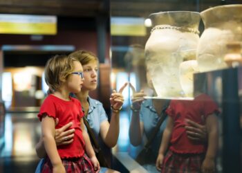 Museum English Conversation